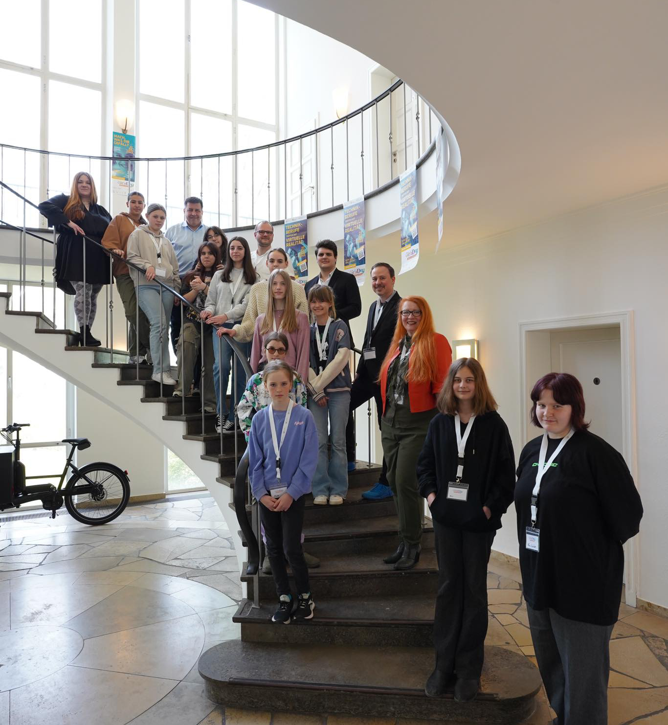 Alle Teilnehmerinnen und die Kooperationspartner des 1. Girl'sDays in der Factory 4